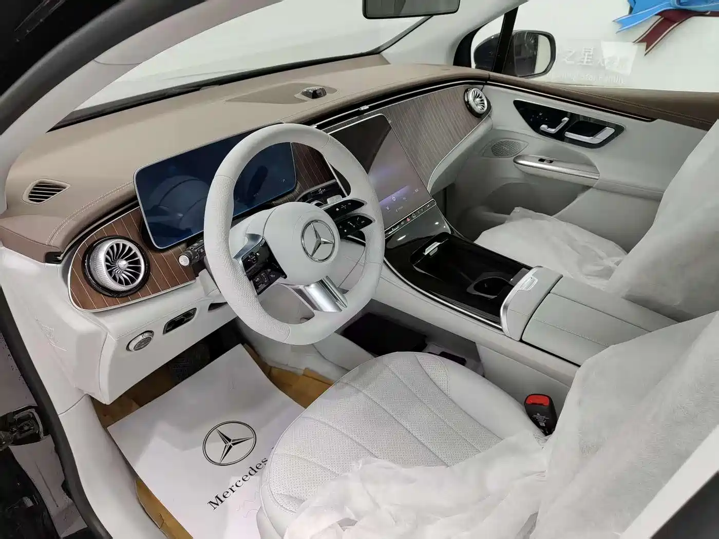 Mercedes-Benz EQE SUV 2024 500 4MATIC Pioneer Edition фото 22