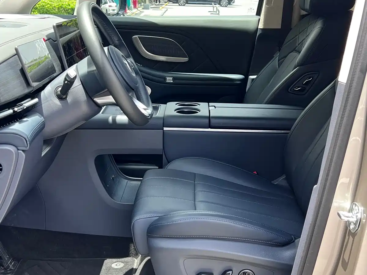 Voyah Auto Voyah Dreamer 2025 Model PHEV Basic Version фото 11