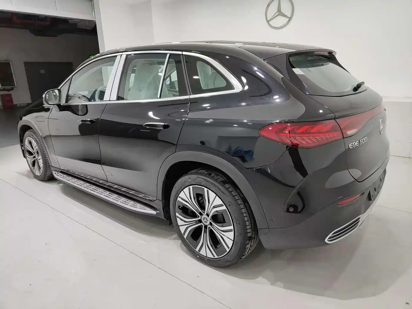 Mercedes-Benz EQE SUV 2024 500 4MATIC Pioneer Edition фото 3