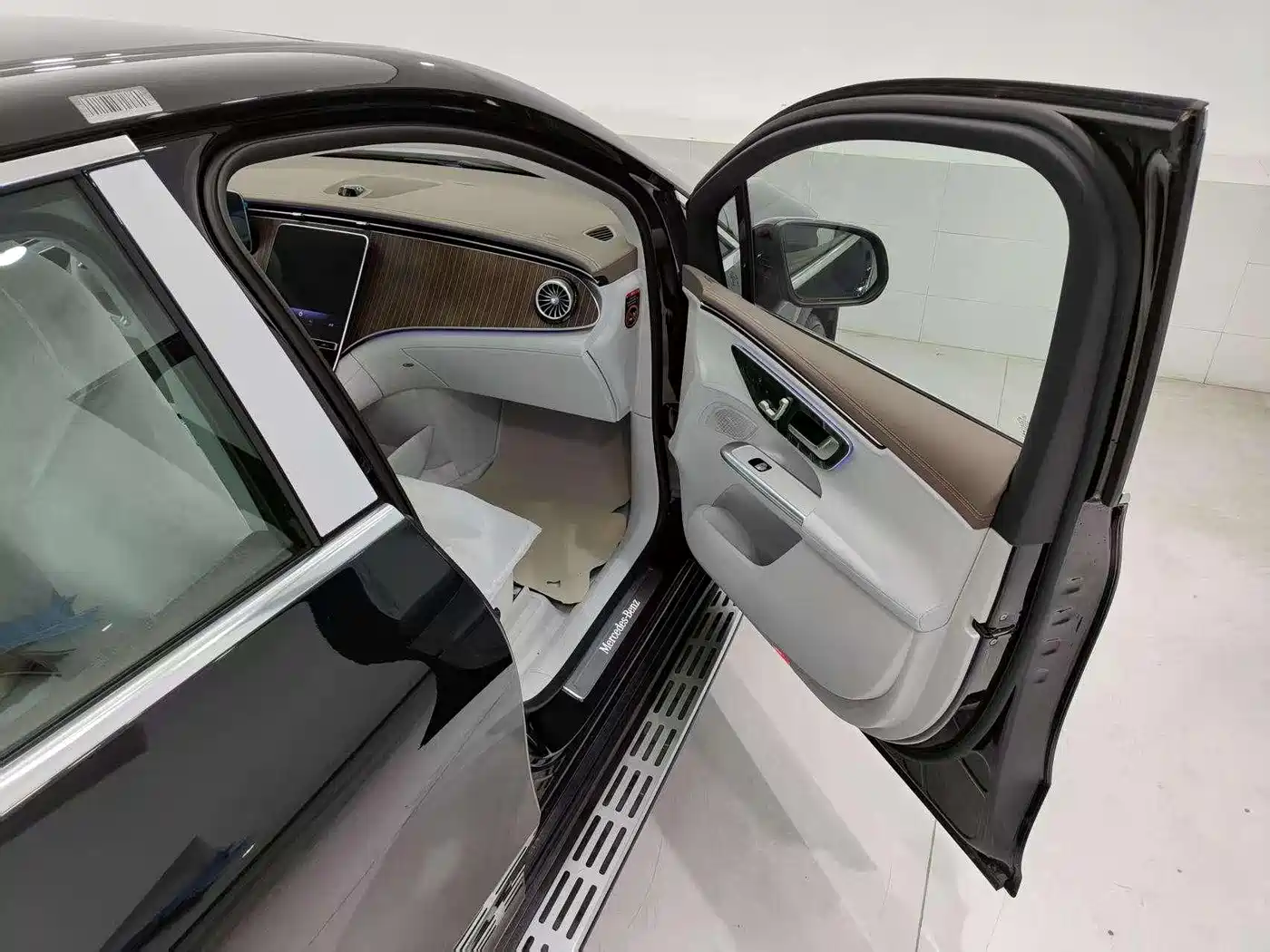 Mercedes-Benz EQE SUV 2024 500 4MATIC Pioneer Edition фото 20
