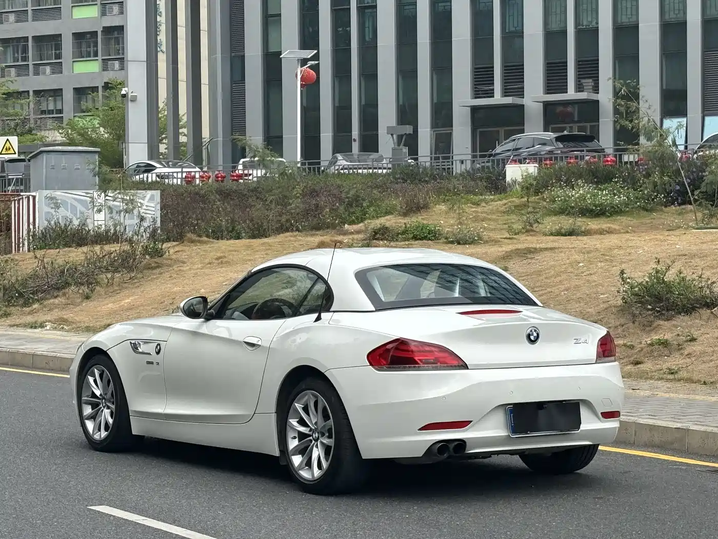 BMW Z4 2013 sDrive20i Leading фото 20