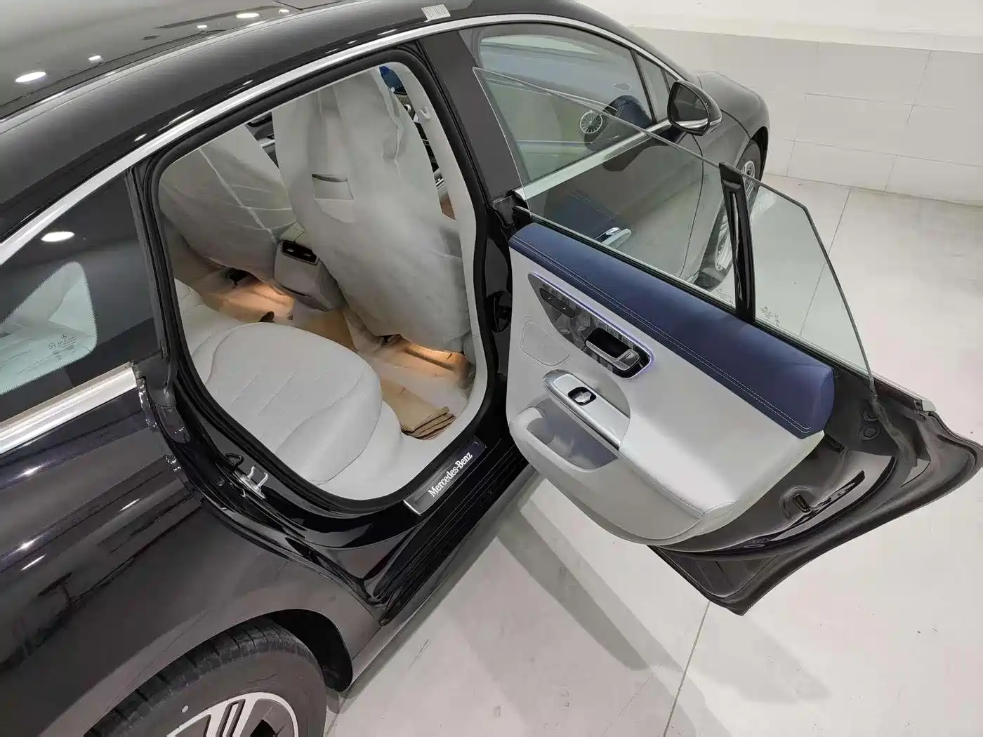 Mercedes-Benz EQE 2025 500 4MATIC Pioneer фото 9