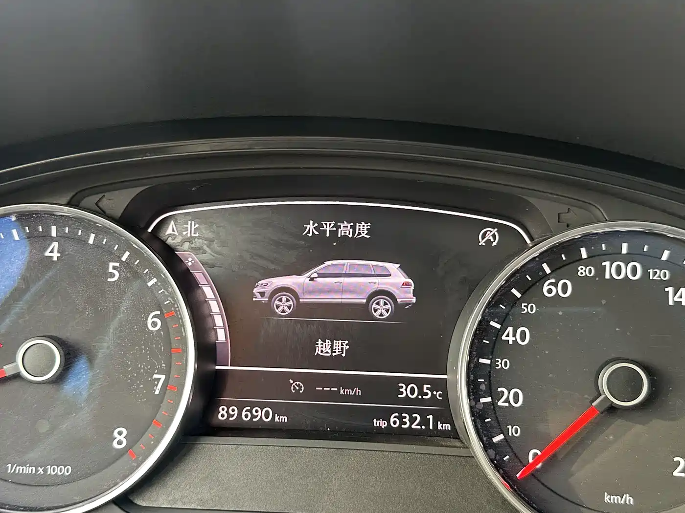 Volkswagen Touareg 2017 3.0TSI Explorer Edition фото 22