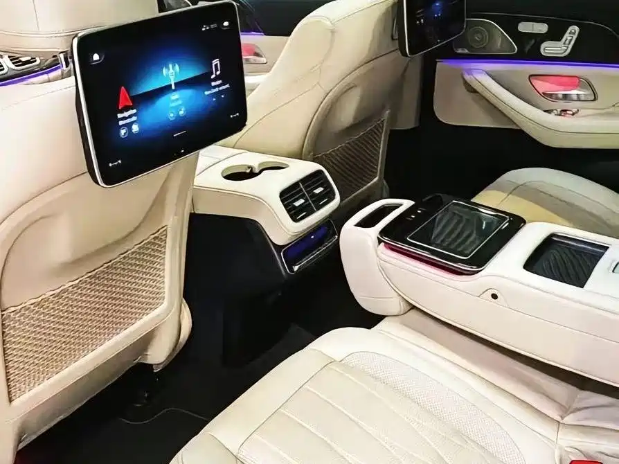 Mercedes-Benz GLS AMG 2024 AMG GLS 63 4MATIC+ фото 9