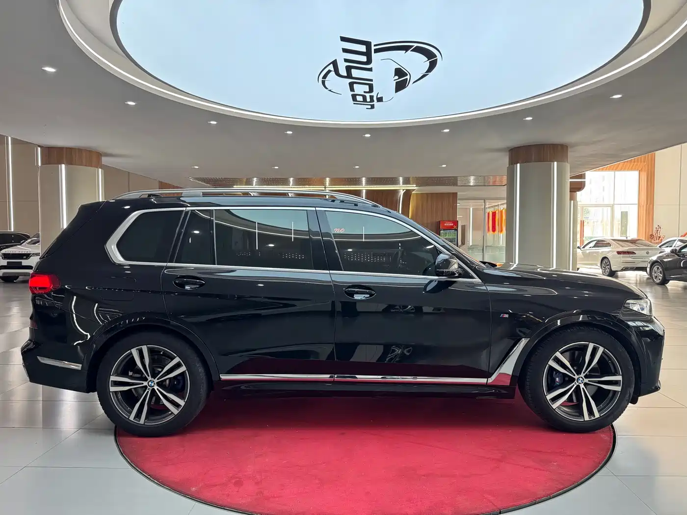 BMW X7 2019 xDrive40i Exclusive M Sport Package фото 4