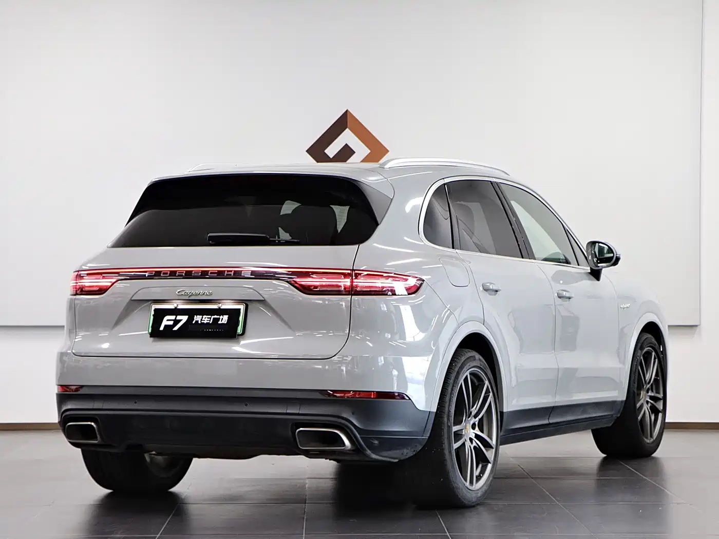 Porsche Cayenne New Energy 2021 Cayenne E-Hybrid 2.0T фото 6
