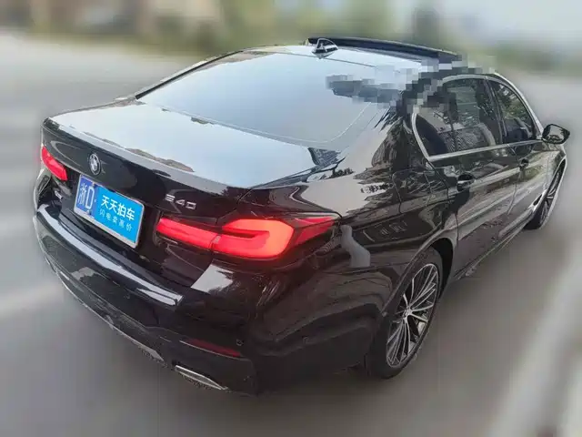 BMW 5 Series 2022 Facelift 530Li Leading M Sport Package — фото 2