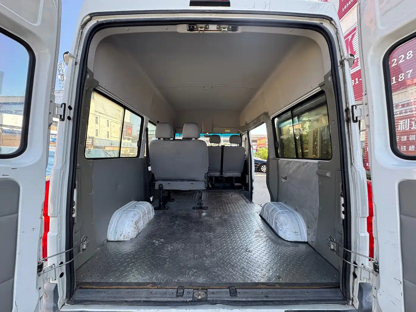 Iveco Daily 2018 2017 Model 2.5T A35 Bus 5-7 Seats 47Z5