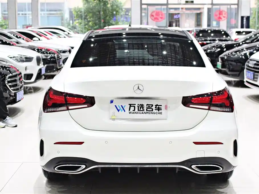 Mercedes-Benz A-Class 2020 A 200 L Sport Sedan фото 14