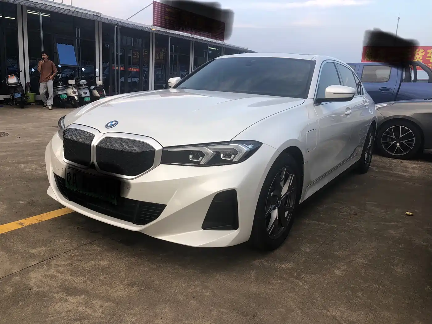 BMW i3 2022