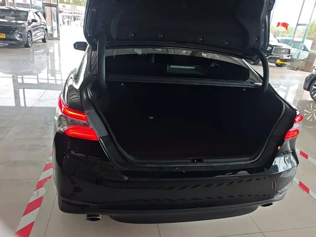 Toyota Camry 2022 2021 2.0G Luxury Edition