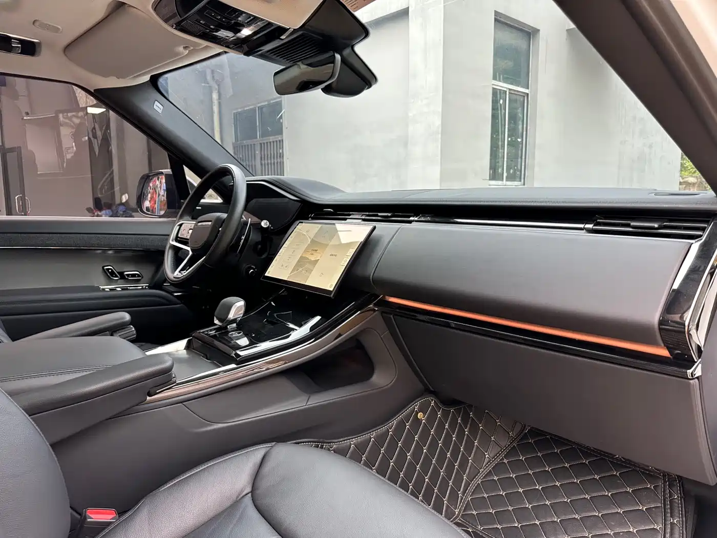 Land Rover Range Rover Sport 2024 360PS S фото 20
