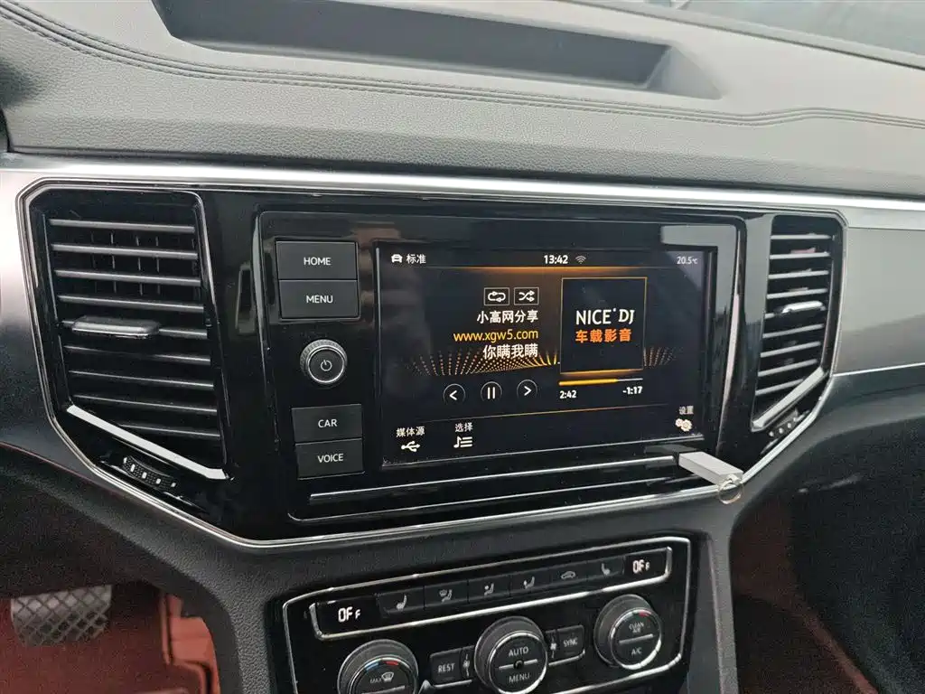 Volkswagen Teramont 2019 380TSI 4WD Luxury Edition China VI фото 13