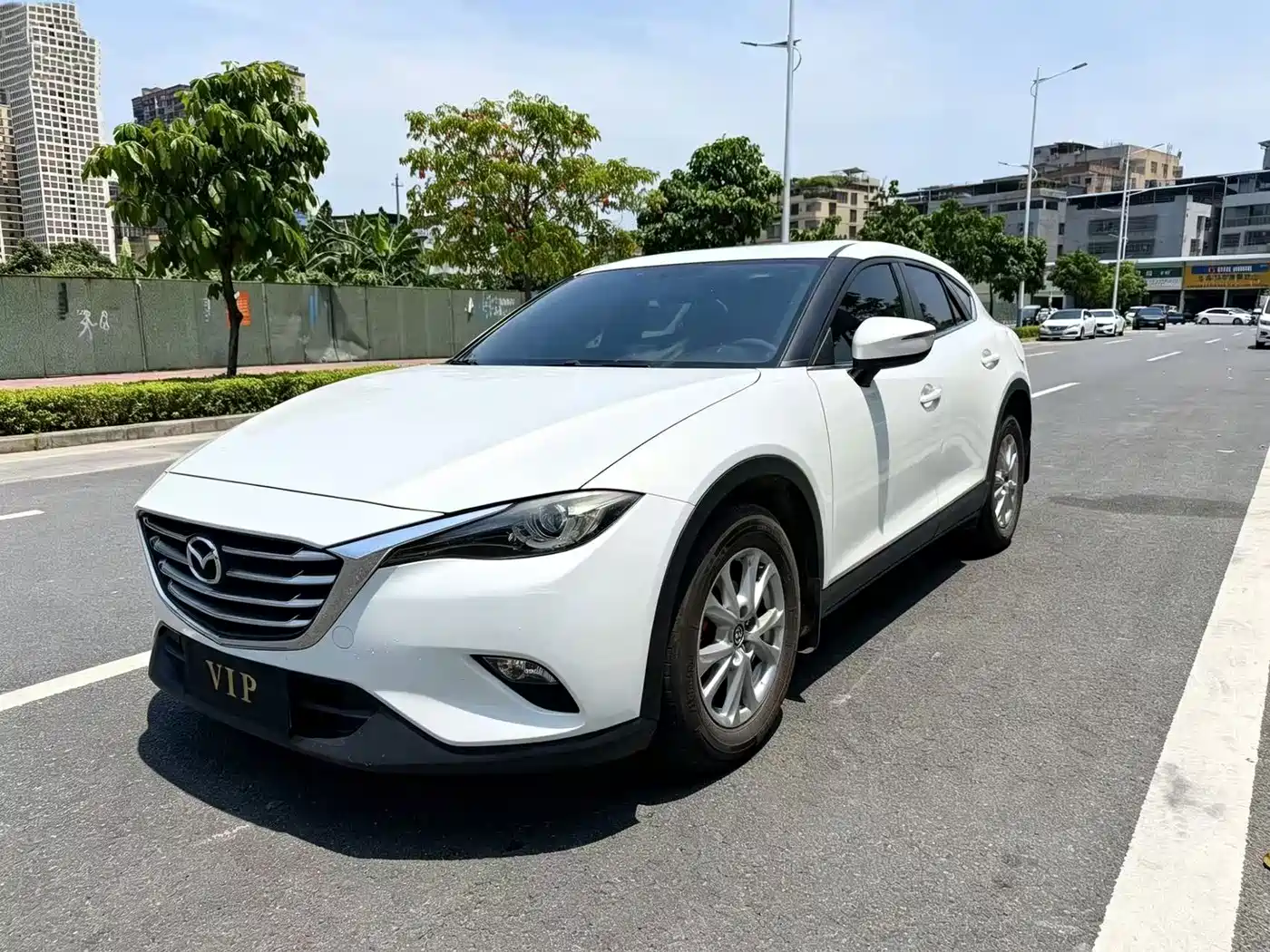 Фото 1 - Mazda CX-4