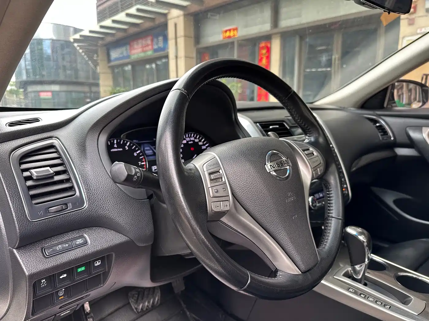 Nissan Teana 2014 Duke 2.5L XV-VIP Premium фото 22