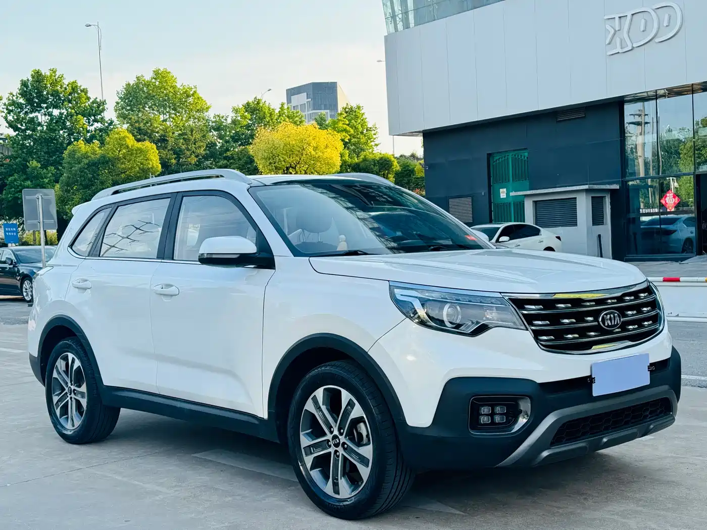 Kia Sportage 2019 2.0L Automatic Smart Luxury Edition фото 3