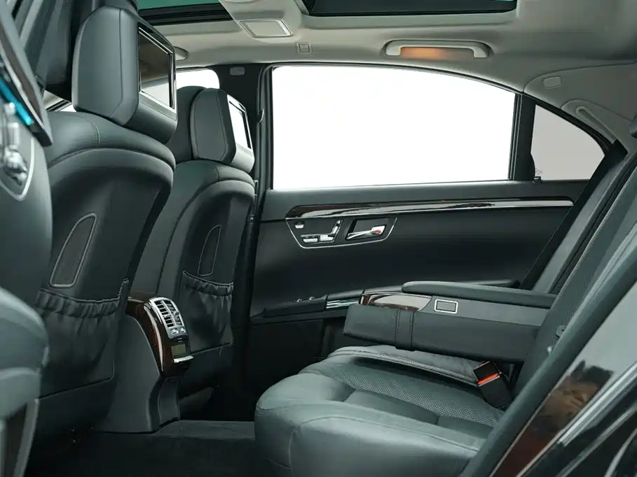 Mercedes-Benz S-Class 2010 S 350 L 4MATIC фото 18