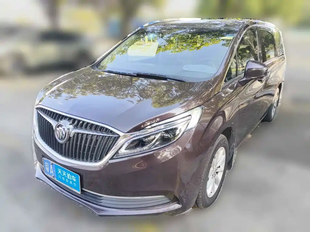Photo 1 - Buick GL8