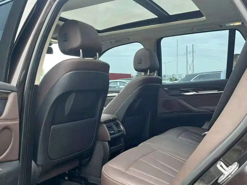 BMW X5 (Import) 2017 xDrive28i фото 6