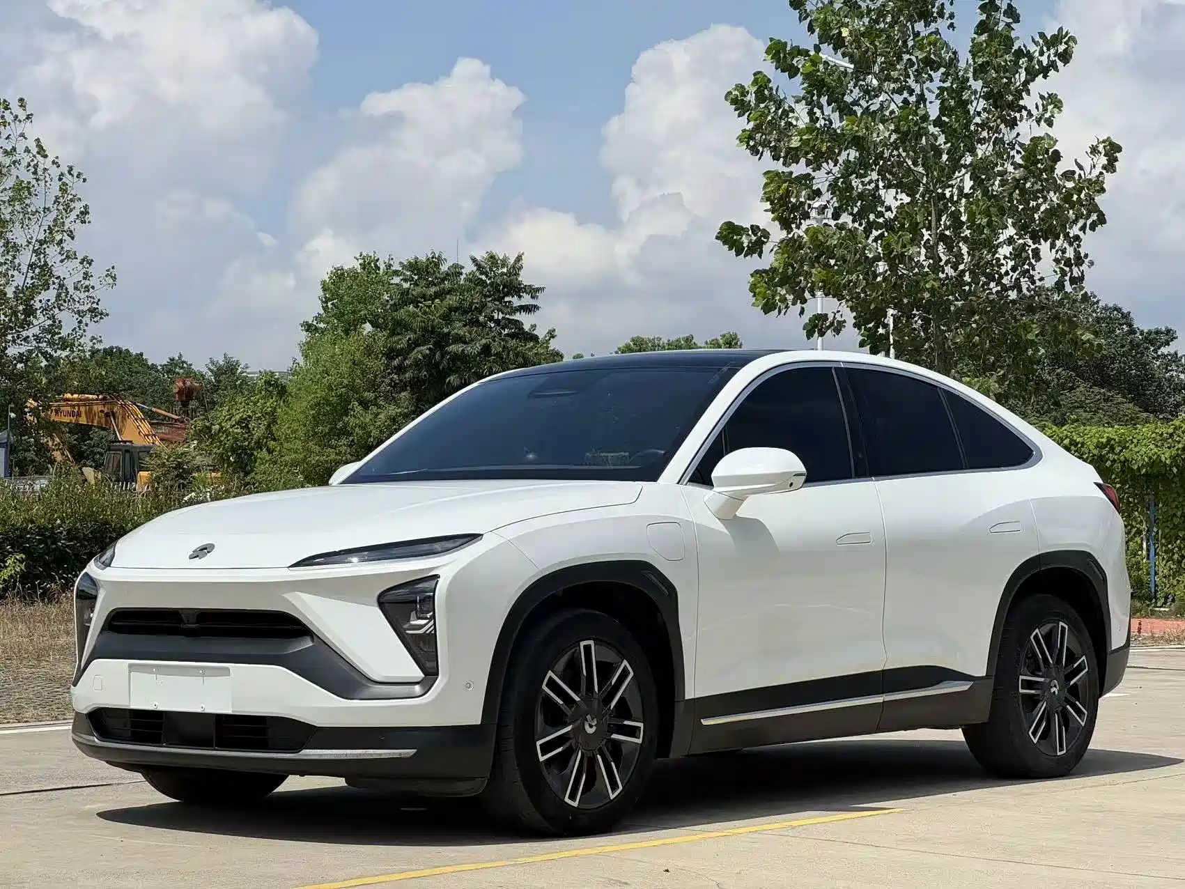 Photo 1 - NIO EC6