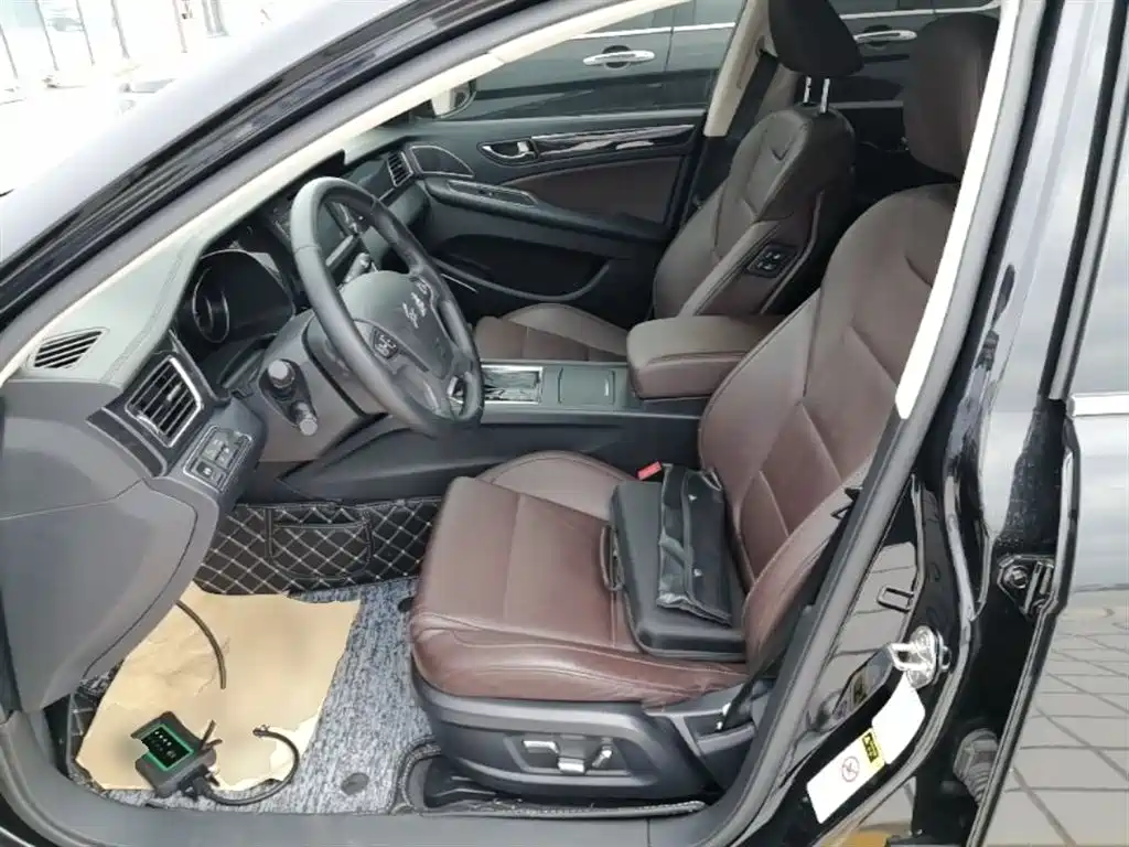 Hongqi H7 2018 2.0T Flagship Edition фото 15