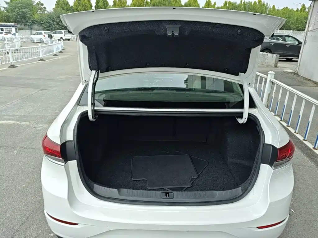 Фото 19 - Buick Excelle