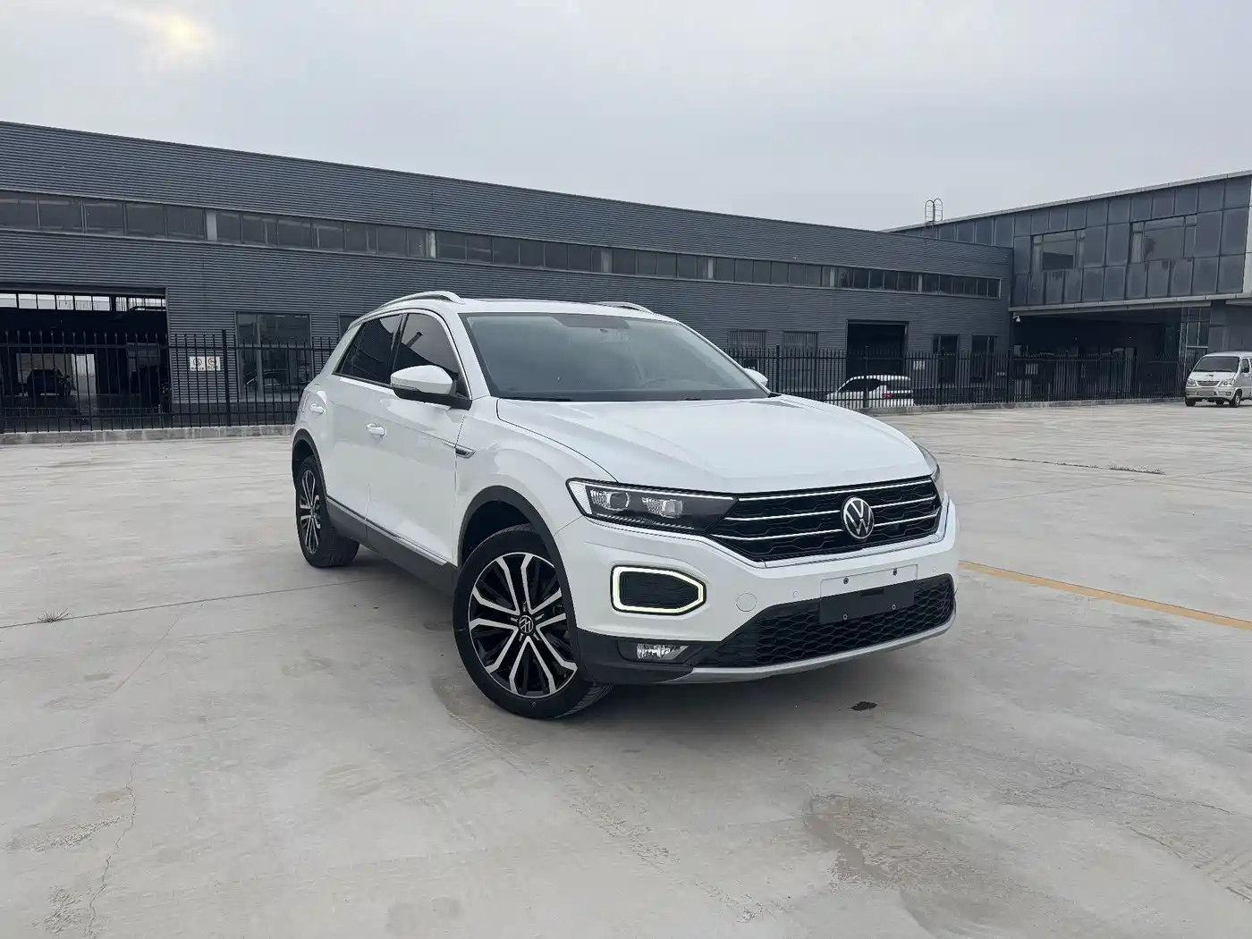 VOLKSWAGEN T-ROC EXPLORING SONGS