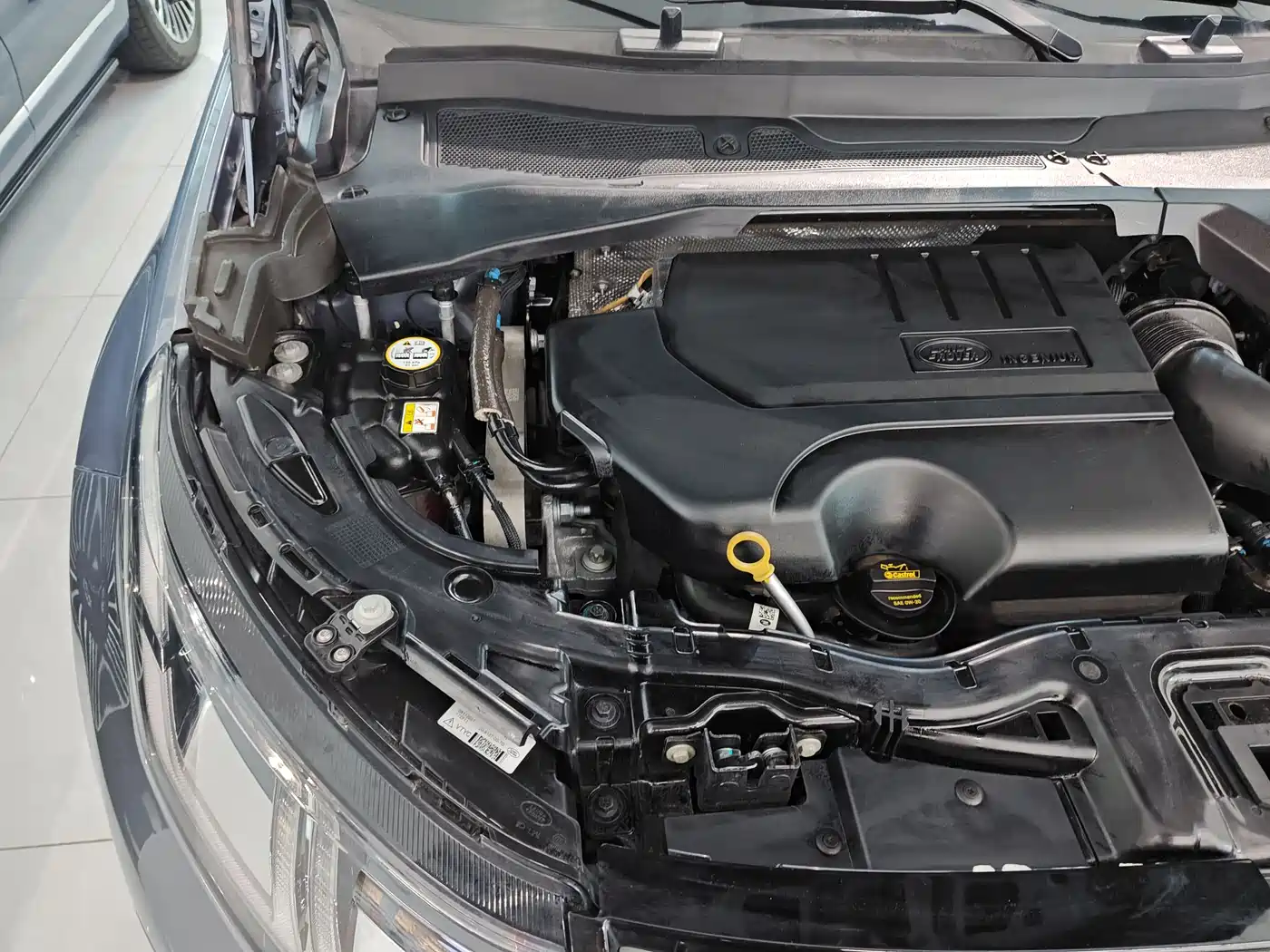 Land Rover Discovery Sport 2022 Model 249PS R-Dynamic S Performance Edition 5-Seater фото 29