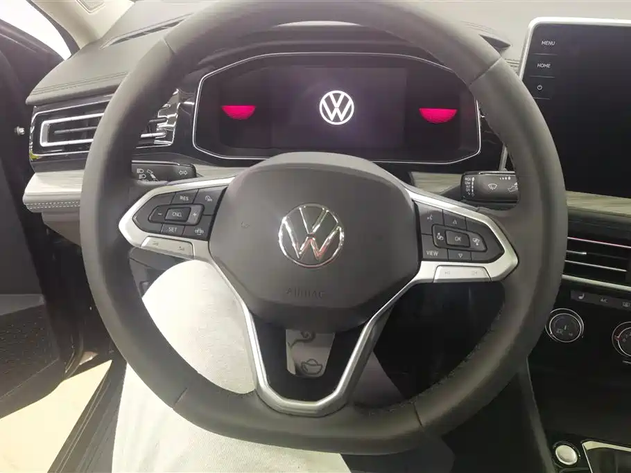 Volkswagen Sagitar 2023 300TSI DSG Surpassing Edition фото 15