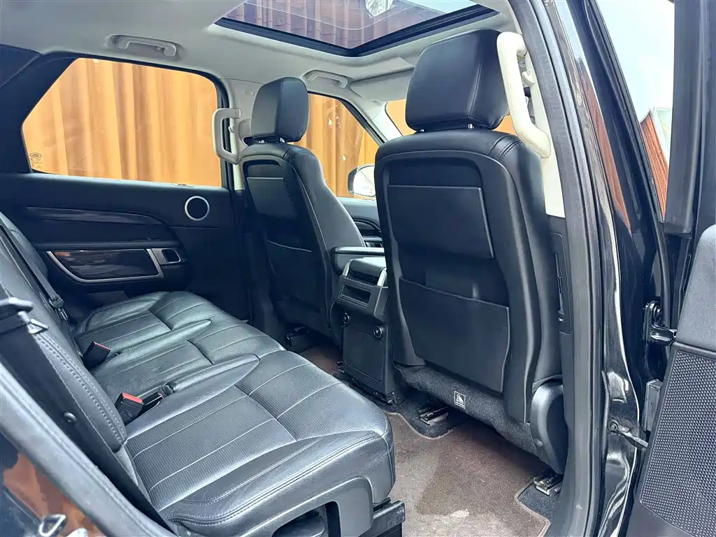 Land Rover Discovery 2018 3.0 SC V6 HSE фото 8