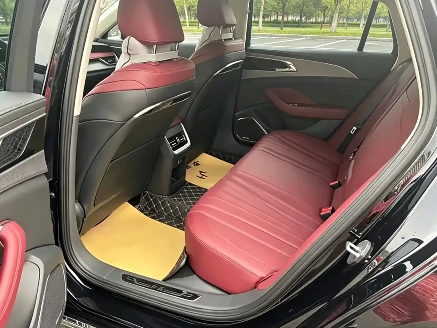 Hongqi H5 2023 1.5T DCT Smart Connect Joy Edition фото 6