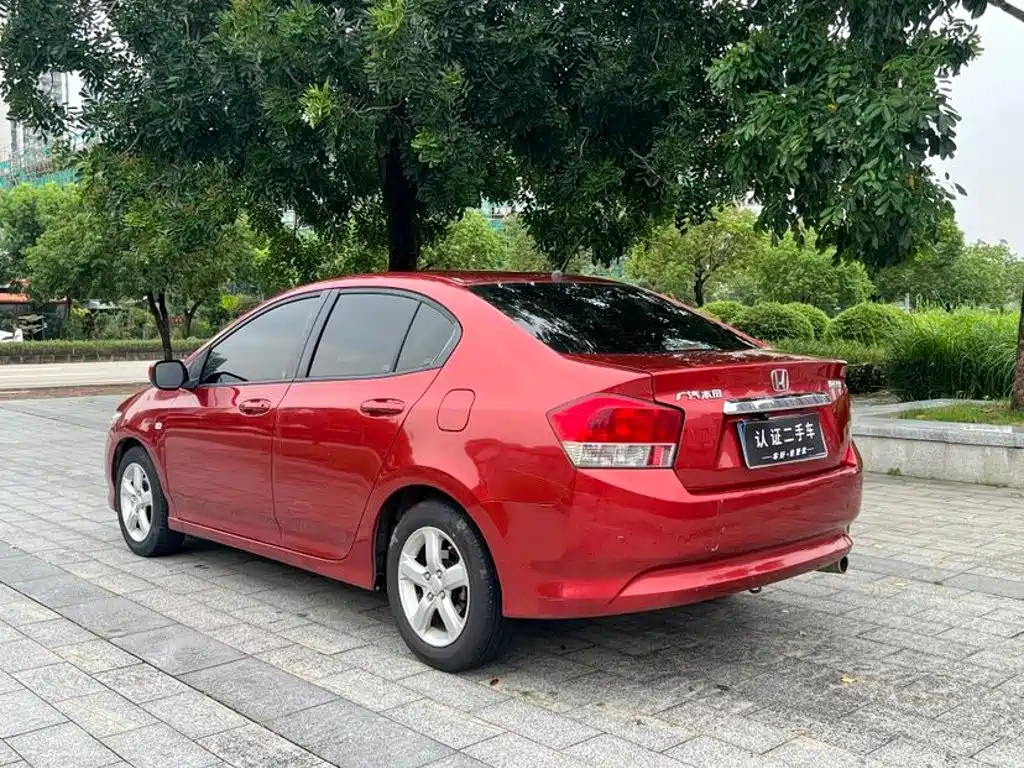 Фото 9 - Honda City Classic