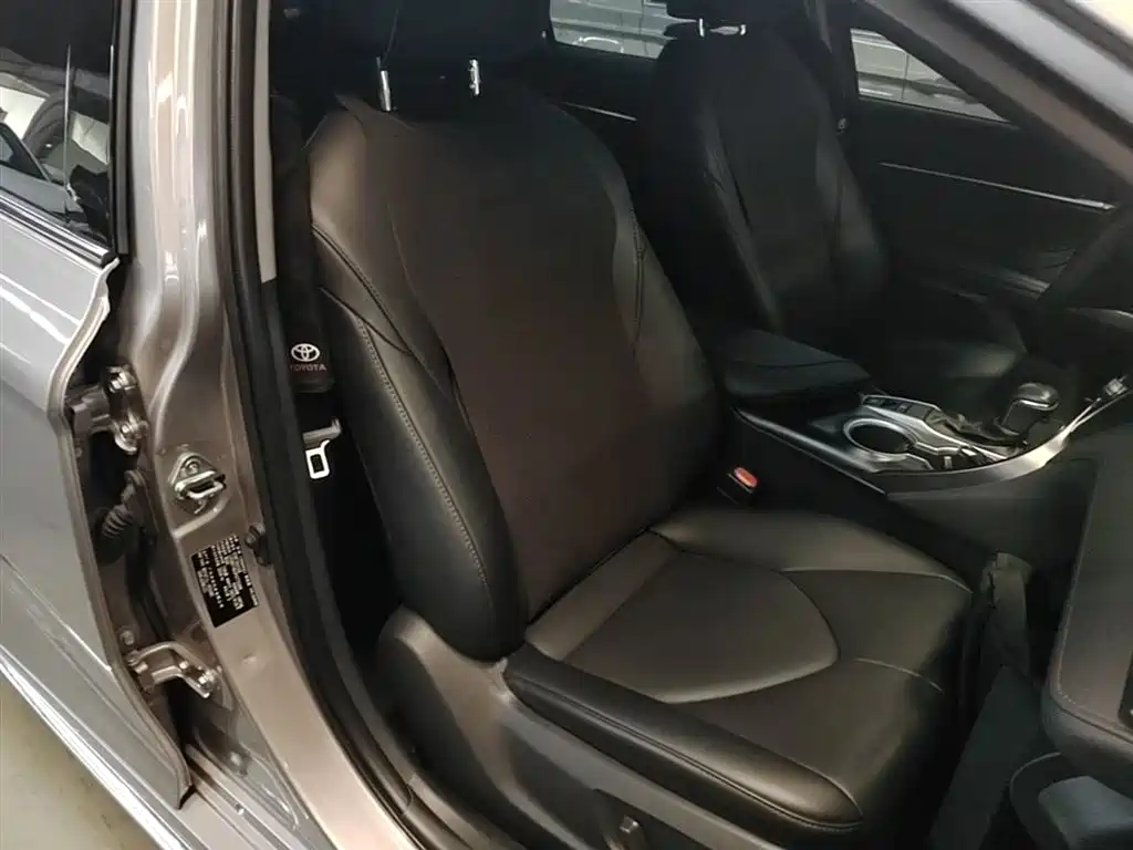 Toyota Camry 2023 2.0G Luxury Edition фото 25
