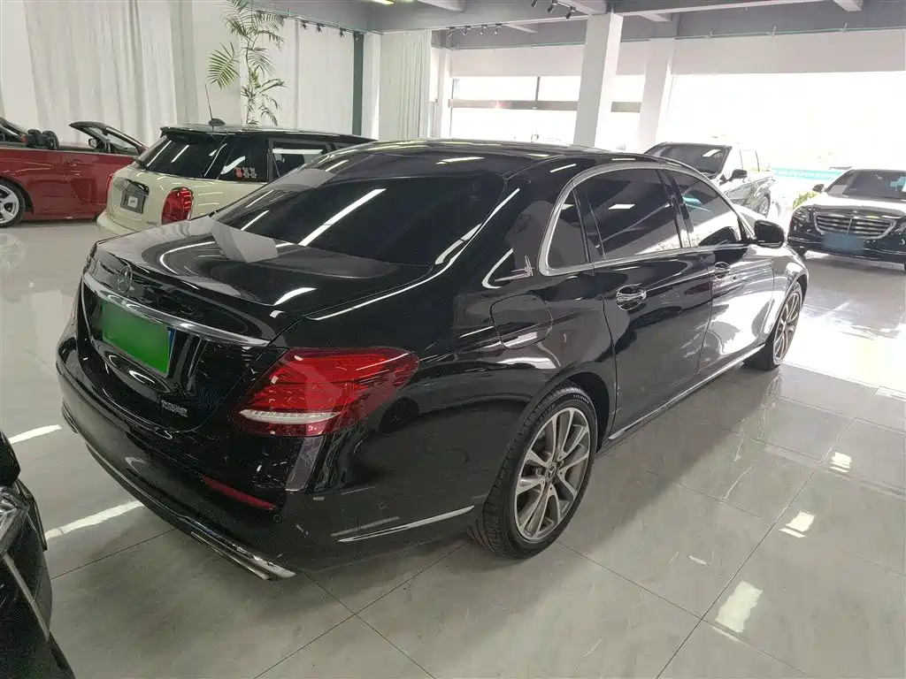 Mercedes-Benz E-Class 2018 Facelift E 300 L Luxury фото 5