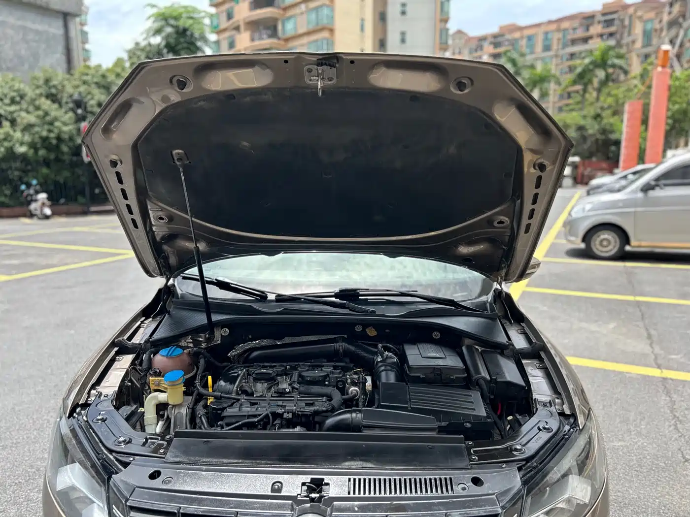 Volkswagen Passat 2014 1.8TSI DSG Luxury Edition фото 39