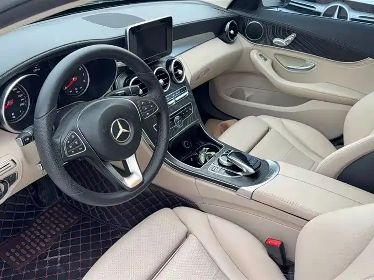 Mercedes-Benz C-Class 2015 Facelift C 180 L фото 4