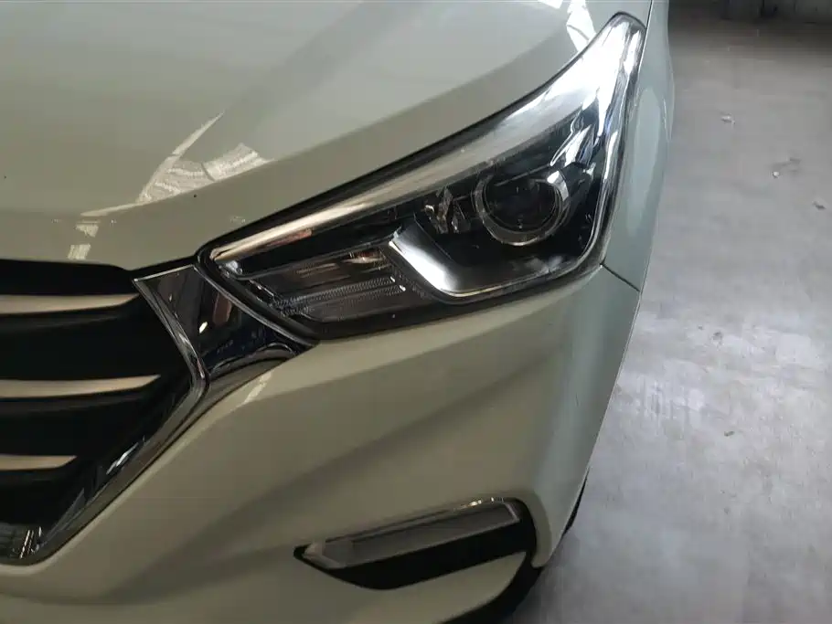 Hyundai Beijing Hyundai ix25 2017 1.6L Automatic Smart Edition фото 5