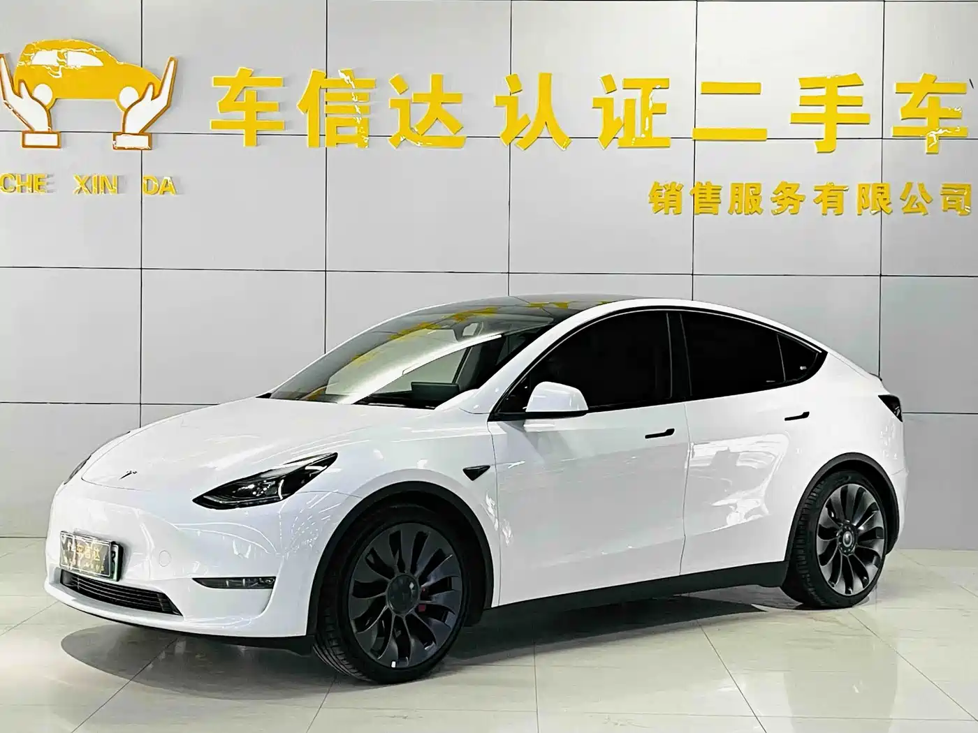 Tesla Model Y 2023 High Performance All-Wheel Drive Edition