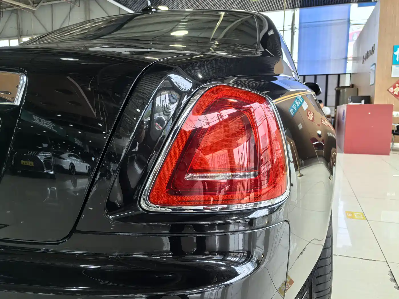 Rolls-Royce Ghost 2015 2014 6.6T Extended Edition