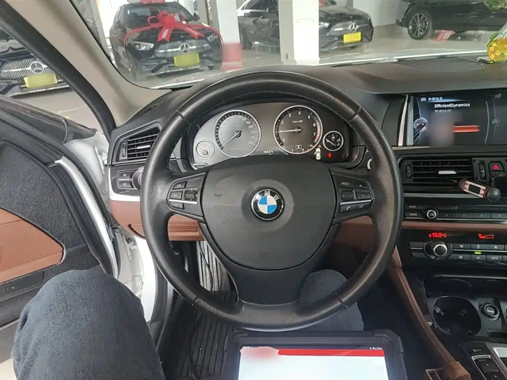 BMW 5 Series 2014 520Li Elegance фото 11