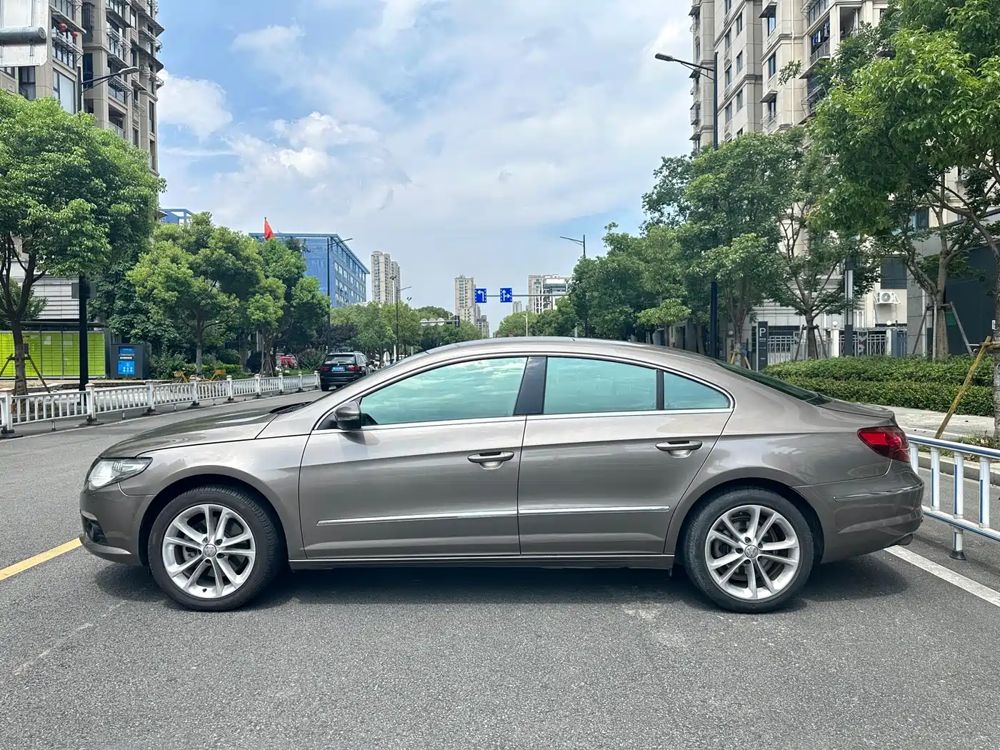 صورة 3 - Volkswagen FAW-Volkswagen CC