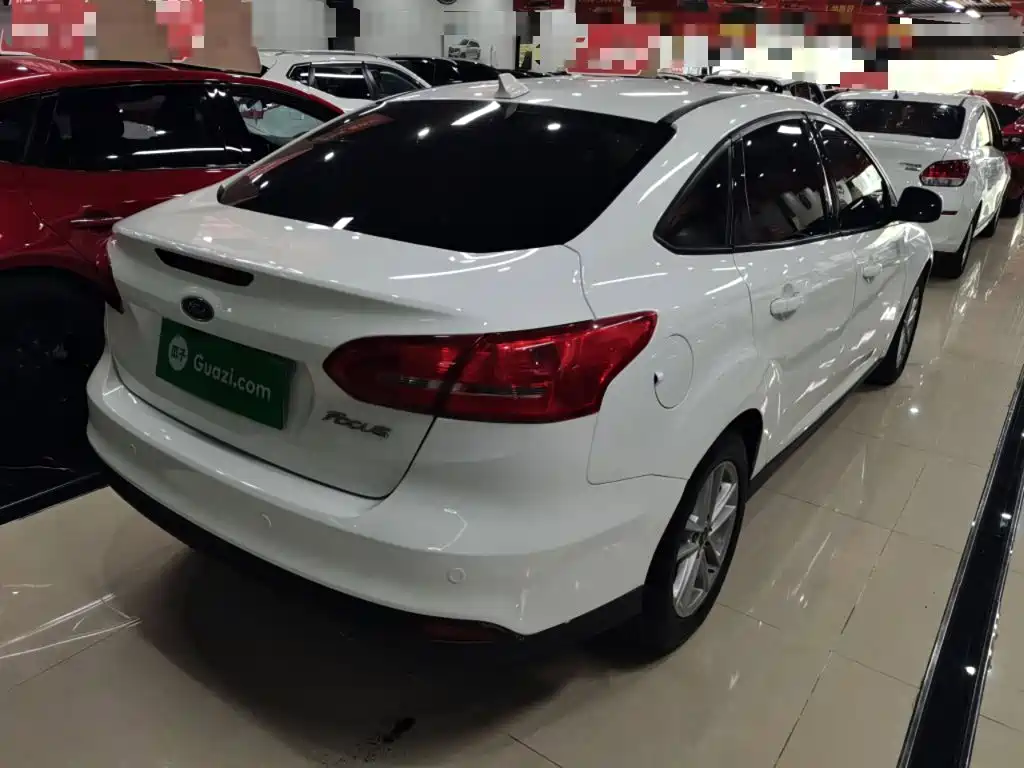 Photo 5 - Ford Focus