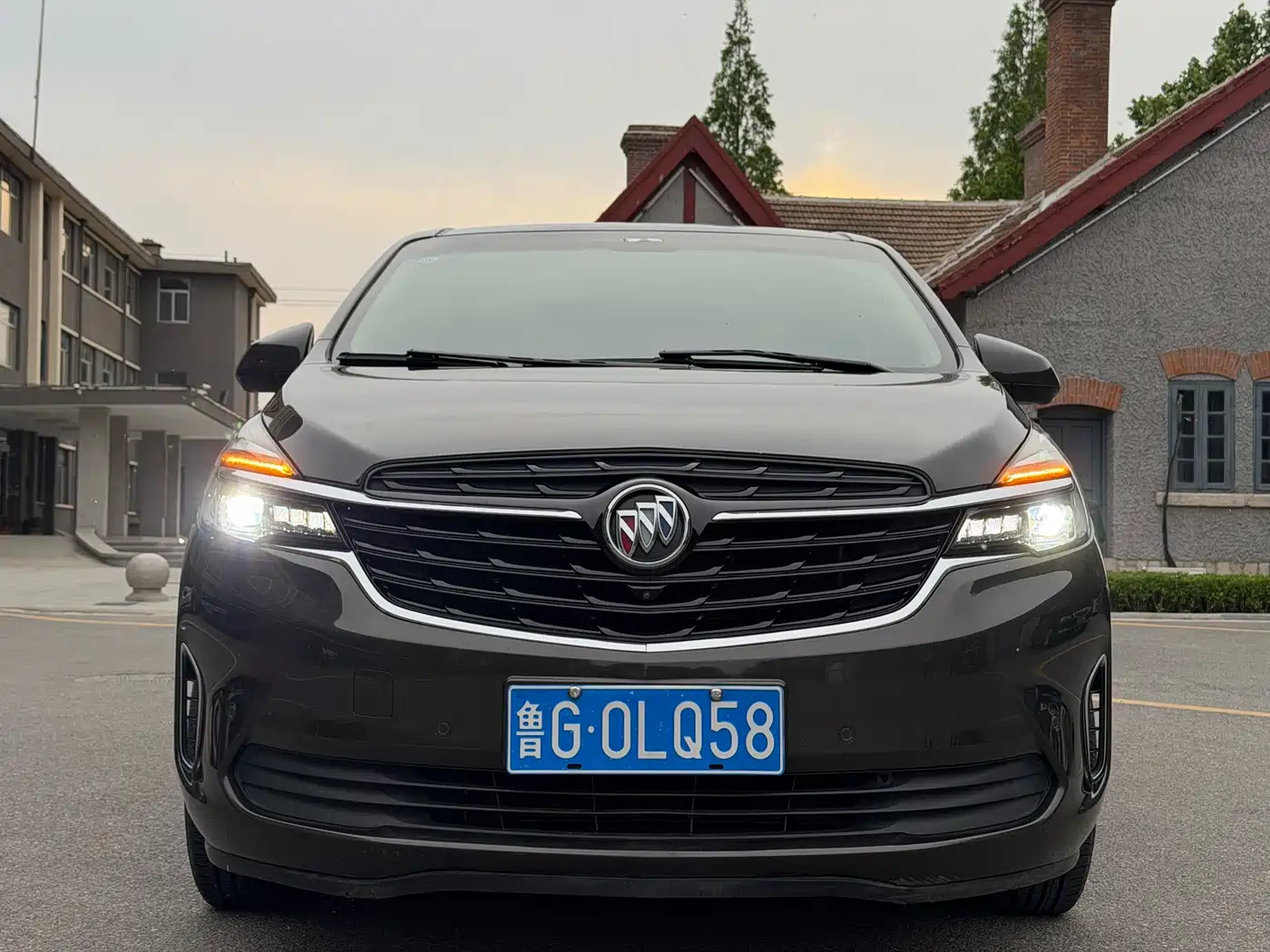 Buick GL8 2021 Land Business Class 652T Premium фото 2