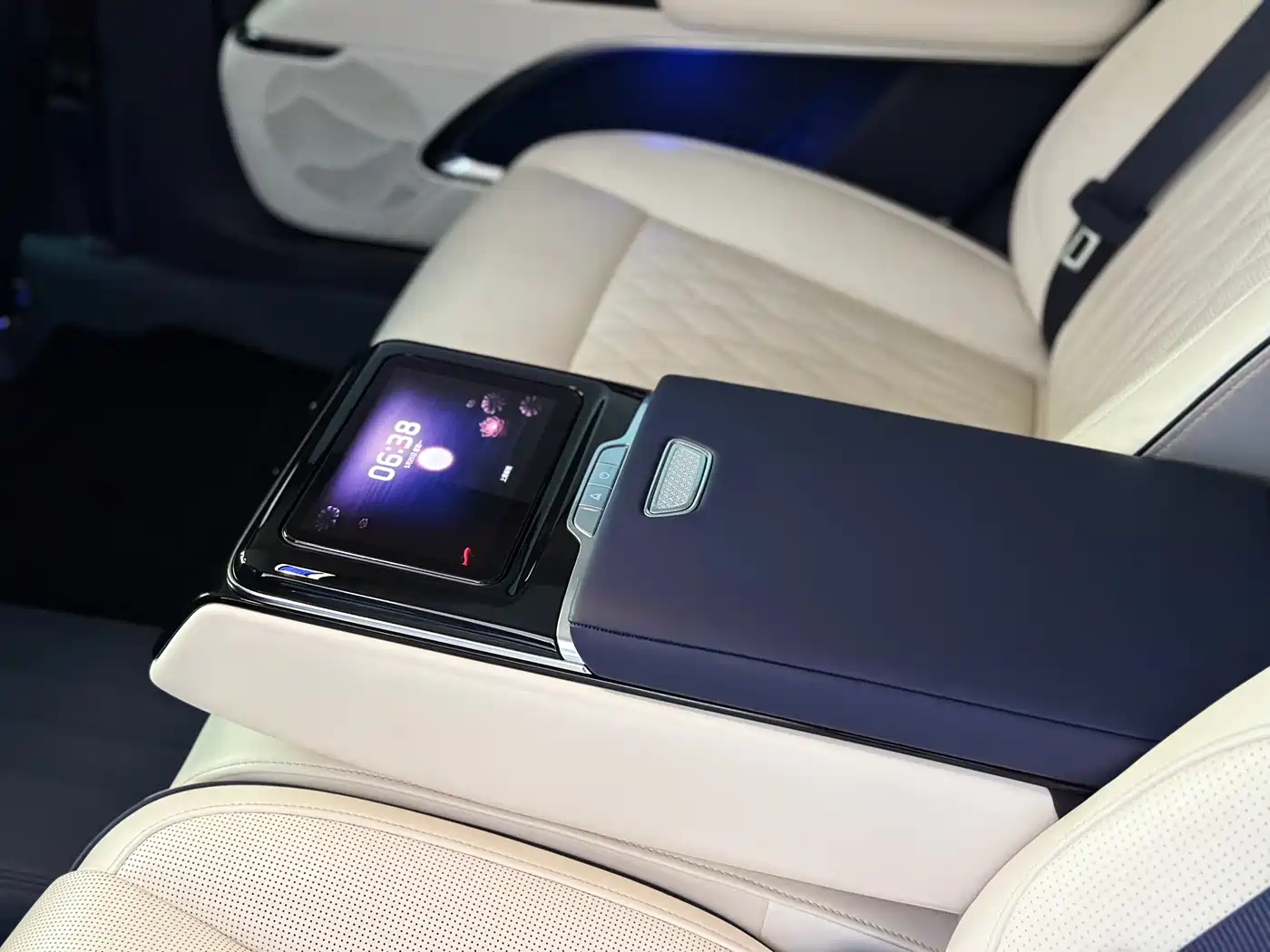 Hongqi Guoya 2024 3.0T V6 Version фото 15