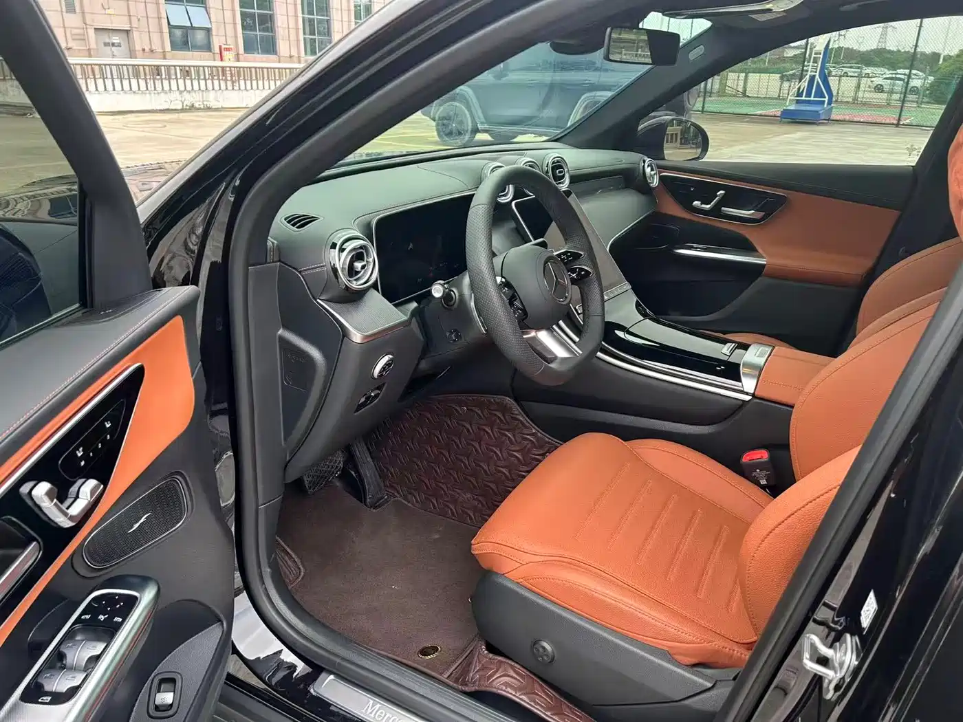 Mercedes-Benz GLC 2025 Facelift GLC 260 L 4MATIC Luxury фото 4
