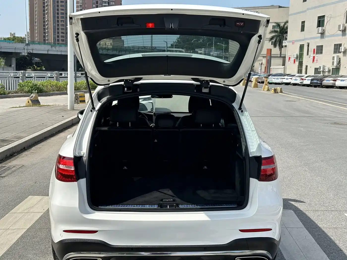 Mercedes-Benz GLC 2018 Facelift GLC 300 4MATIC Dynamic фото 11