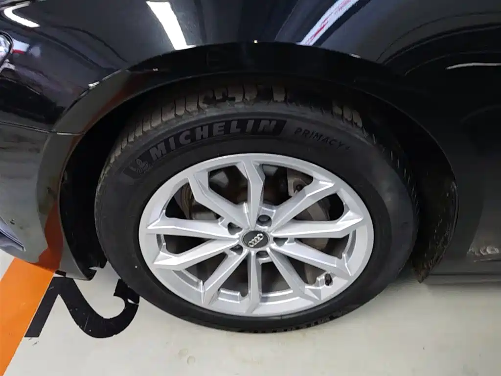 Audi A6L 2019 40 TFSI Luxury Elegance фото 25