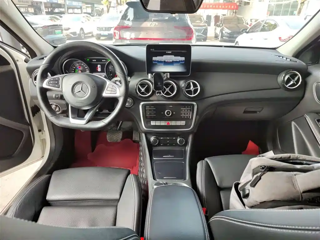 Mercedes-Benz GLA 2019 GLA 200 Fashion фото 10