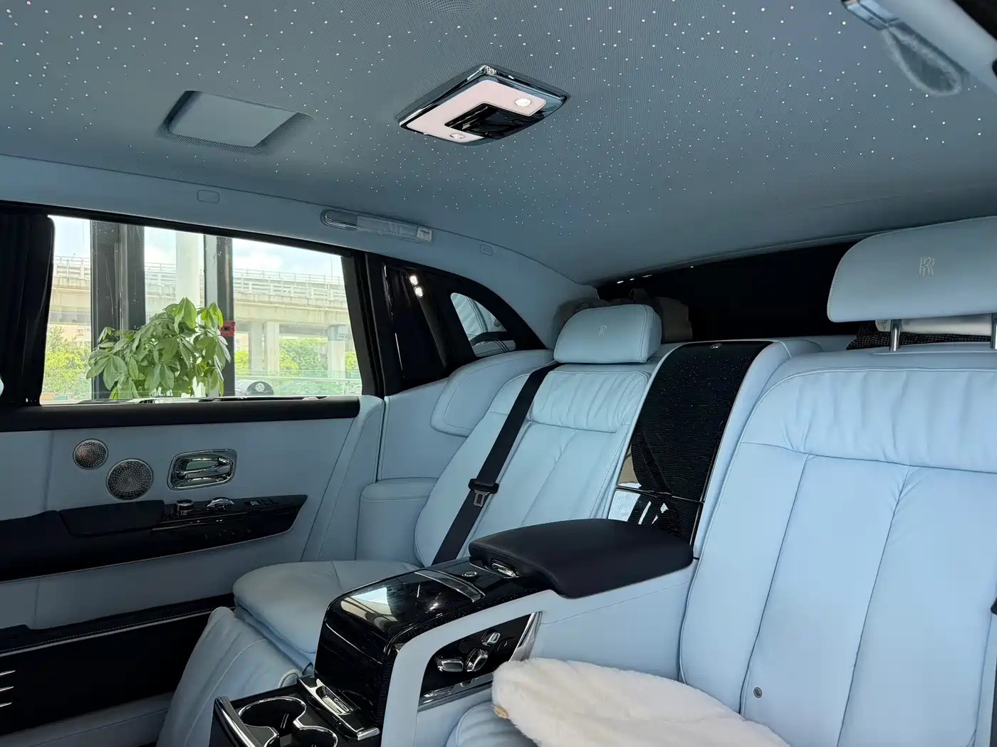 Rolls-Royce Phantom 2024 2024 Long Wheelbase Series II
