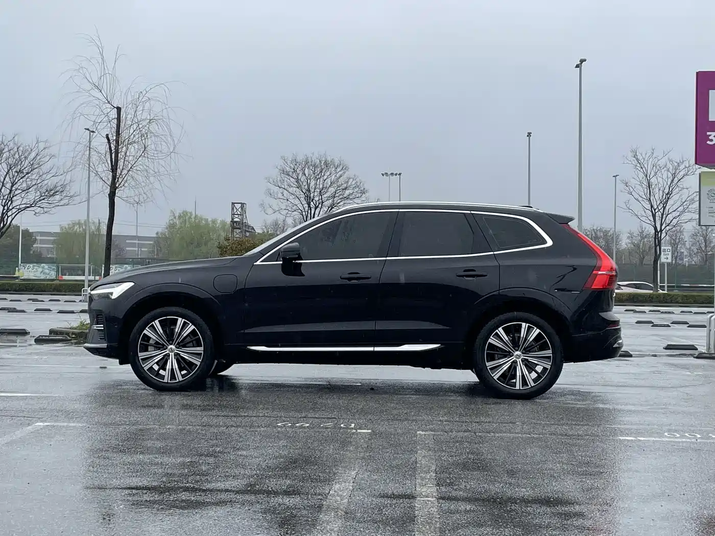 VOLVO XC60 PLUG-IN HYBRID